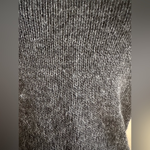 alpaca knit sleeveless mock neck • vintage asia • minimalist sweater - Picture 5 of 14